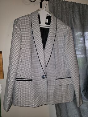 Le Suit Black & White Houndstooth Women's Blazer with Contrast Trim